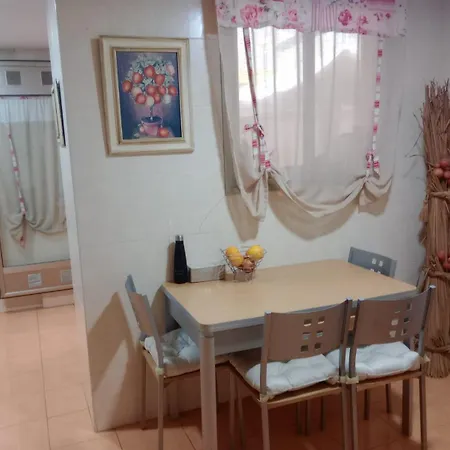 Piso Centrico Con Garaje Apartamento *
